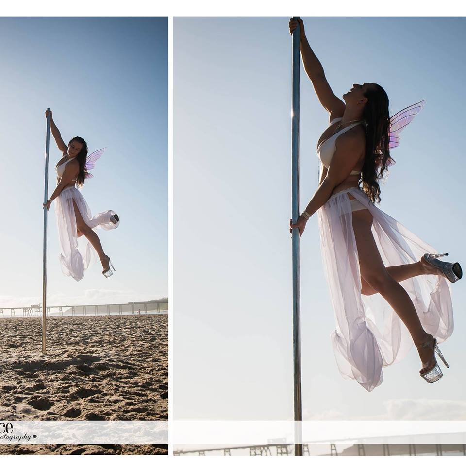 Leeanne Pole Dancer
